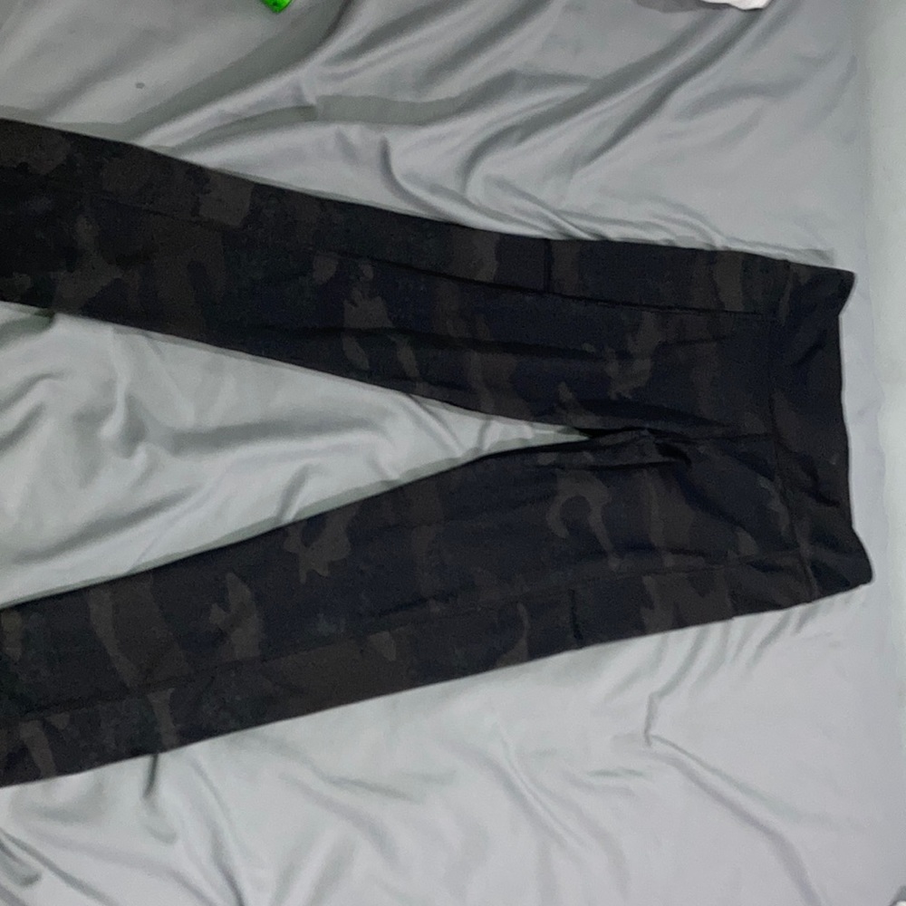 Camo leggings